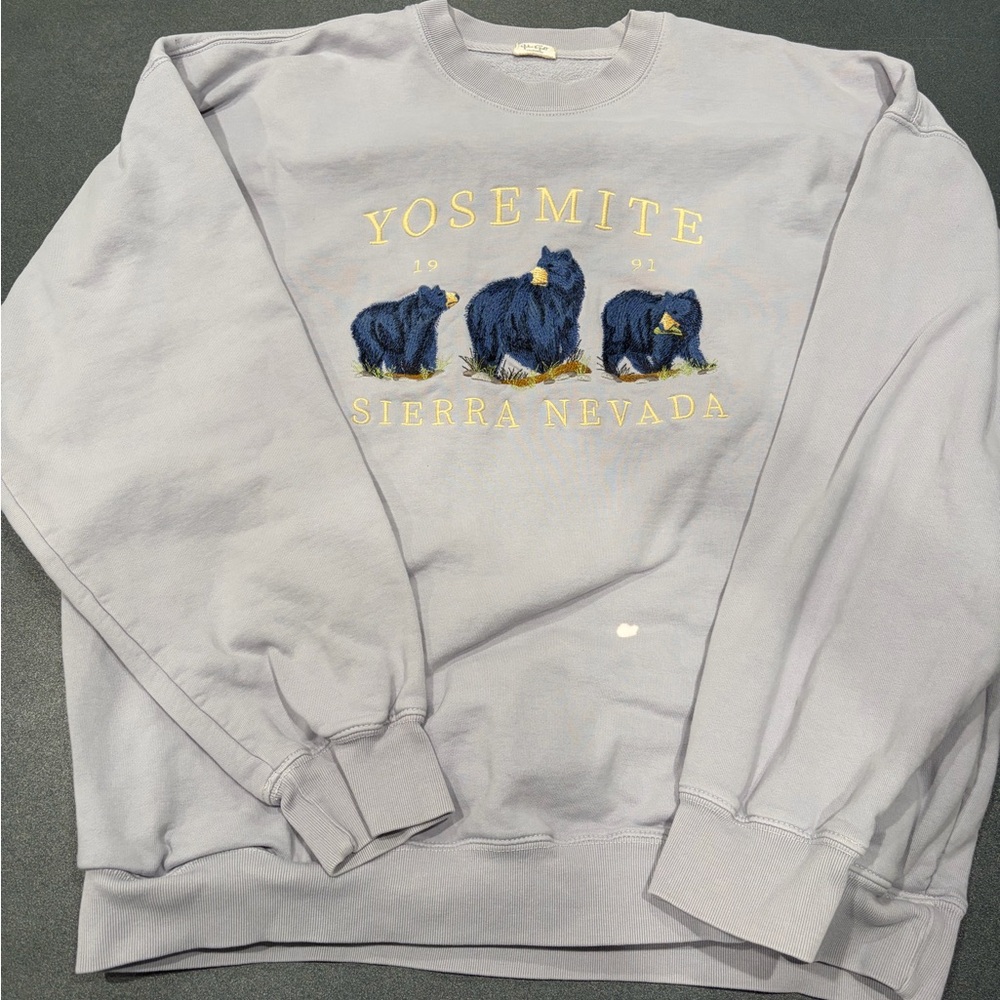 Brandy Melville Yosemite Sierra Nevada Crewneck Sweater with bears